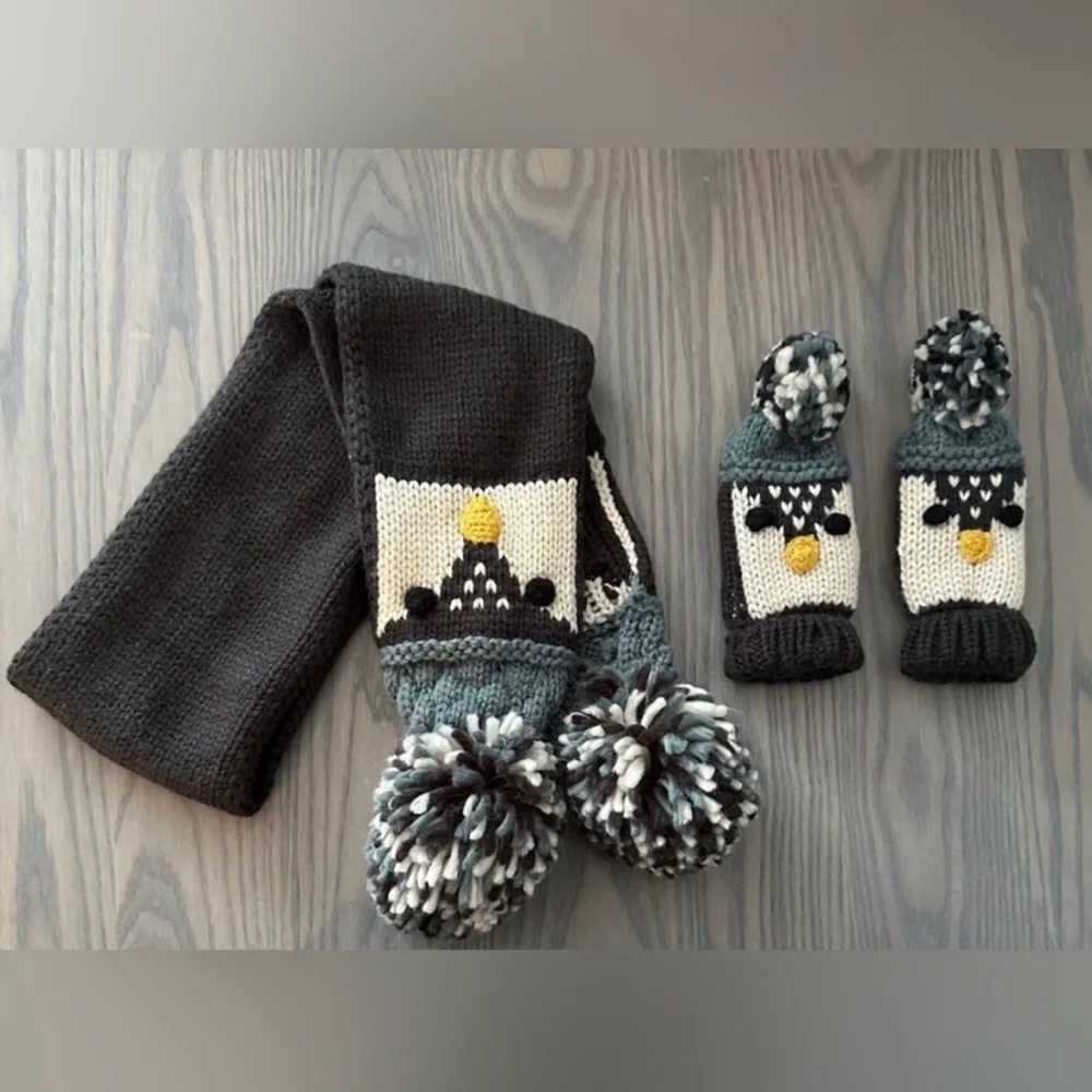 ZARA TODDLER GIRL PENGUIN SCARF AND GLOVES